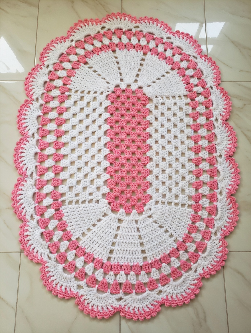 Tapete de crochê oval 2 cores - Imagem 4